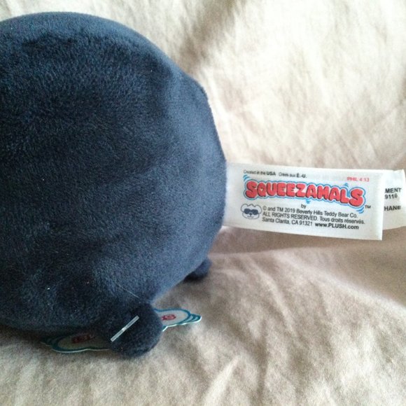 Pair of Small Owl Plush Aurura makes Owl sounds and Squeezamal - Picture 4 of 6